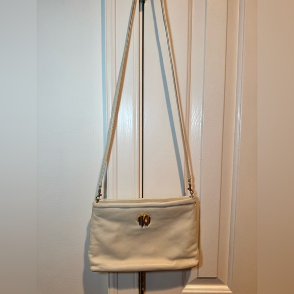 Anne Klein vintage Women's Cream Leather Bag - Picture 3 of 5